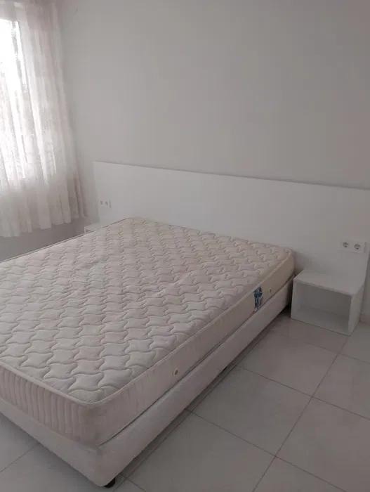 Издаје се  1 спаваћа соба Софија , Триагалника , 54 м2 | 83860510 - слика [2]