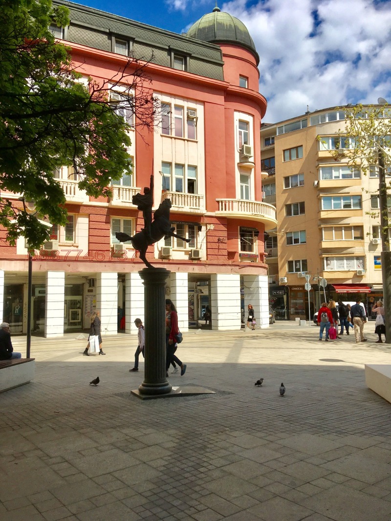 Дава под наем МАГАЗИН, гр. София, Център, снимка 2 - Магазини - 53532833