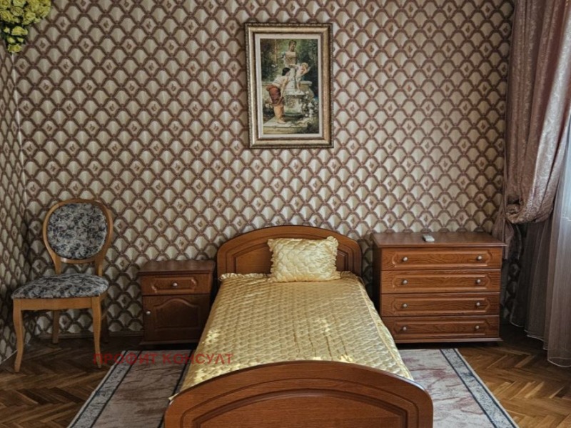 Дава под наем 2-СТАЕН, гр. Велико Търново, Център, снимка 3 - Апартаменти - 52211264