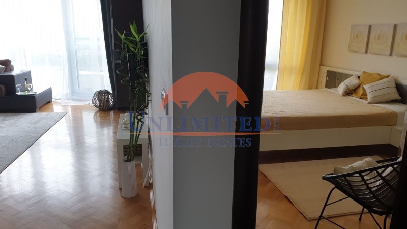 Zu vermieten  2 Schlafzimmer Sofia , Iztok , 101 qm | 94452911 - Bild [13]