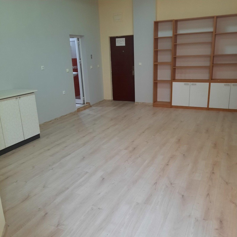 Te huur  Kantoor Burgas , Slavejkov , 35 m² | 26810954 - afbeelding [3]