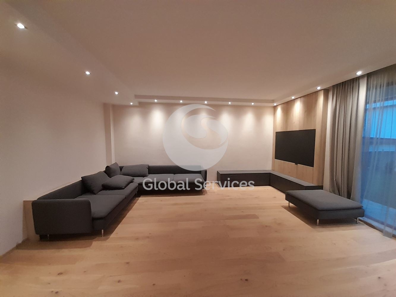 Дава под наем КЪЩА, с. Кладница, област Перник