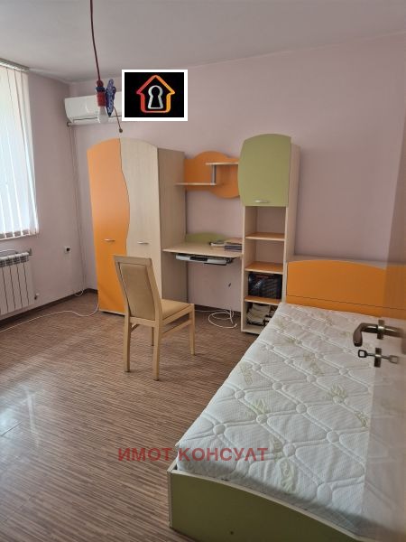Дава под наем  3-стаен град Враца , Център , 80 кв.м | 67618465 - изображение [6]