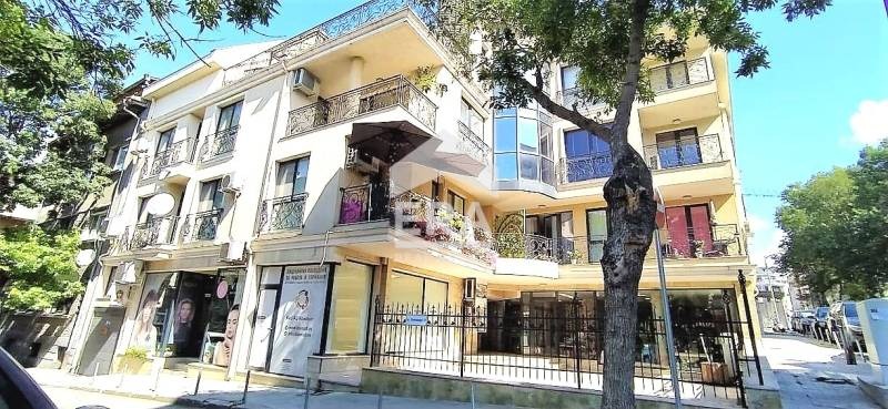 Дава под наем МАГАЗИН, гр. Варна, Център