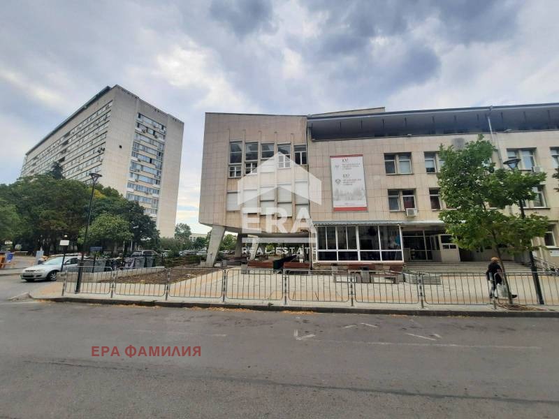 Дава под наем  3-стаен град София , Медицинска академия , 159 кв.м | 52535432