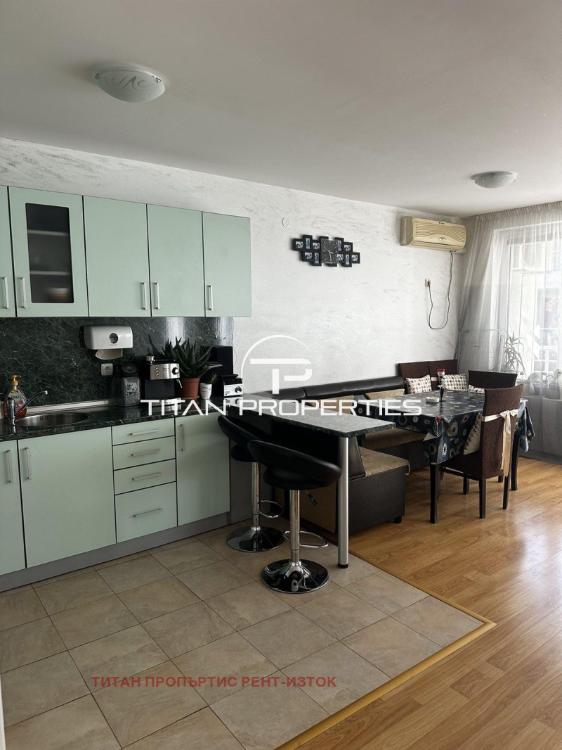 Te huur  2 slaapkamers Burgas , Sarafovo , 65 m² | 64413889