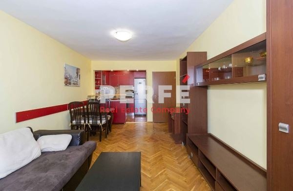 En renta  1 dormitorio Burgas , Lazur , 57 metros cuadrados | 84804132