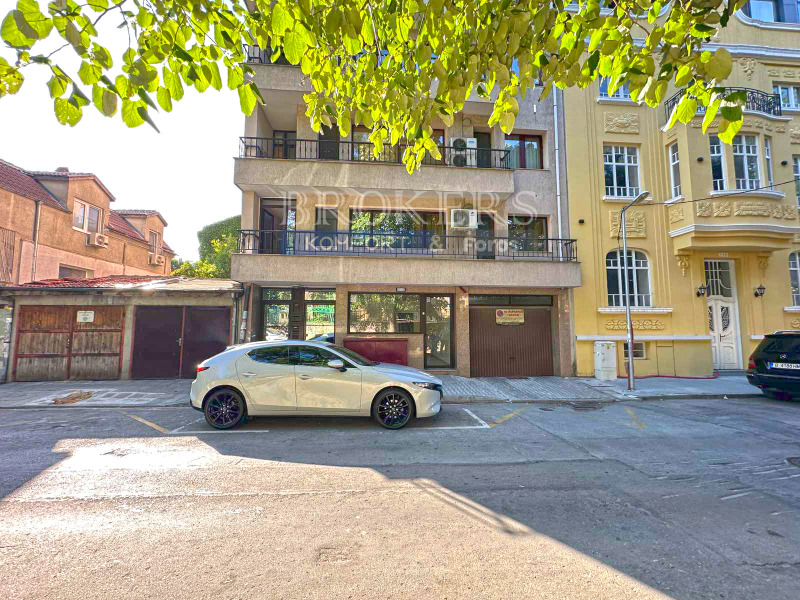 Te huur  Kantoor Varna , Tsentar , 84 m² | 51664138 - afbeelding [9]