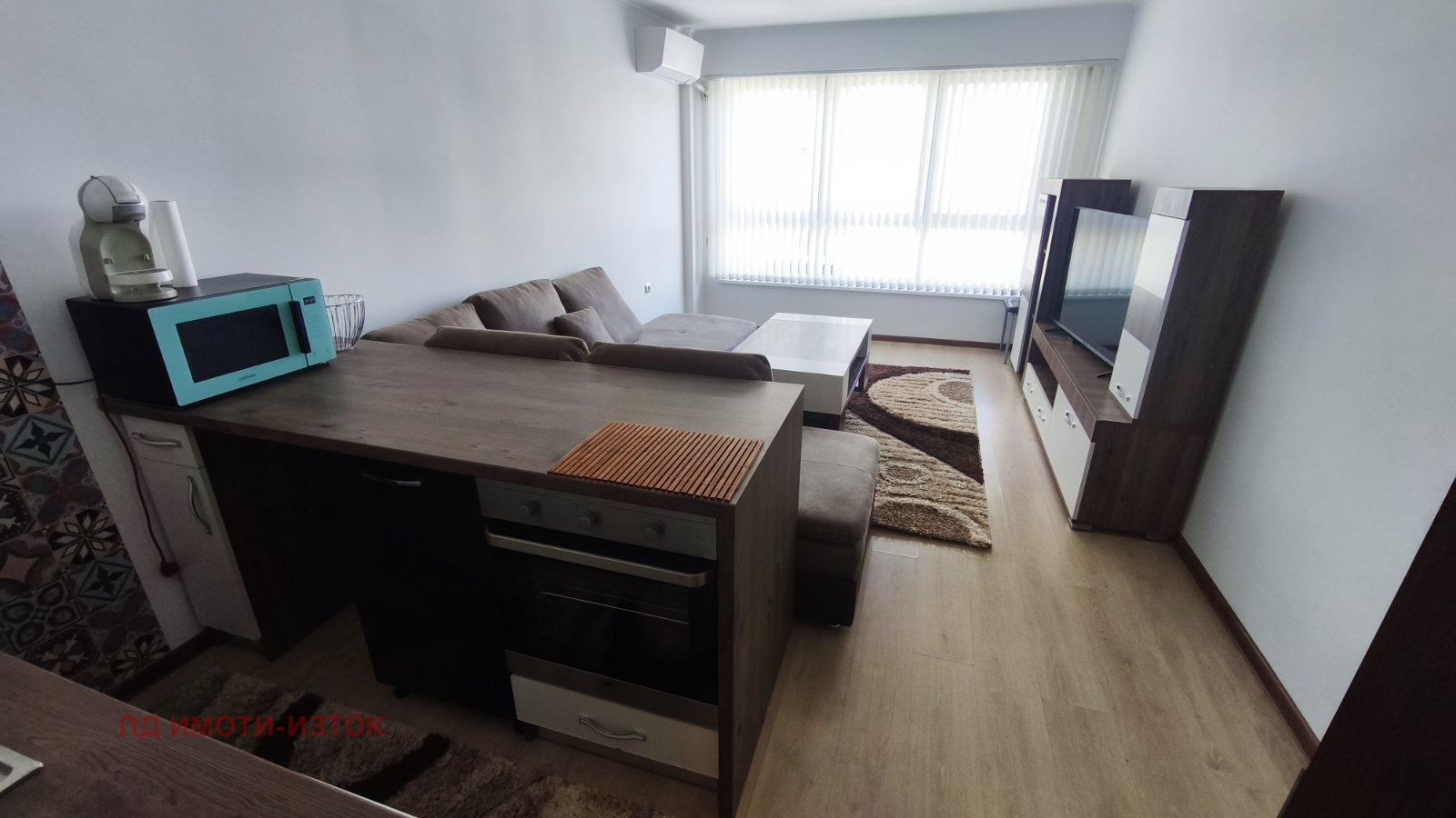 Дава под наем 2-СТАЕН, гр. София, Света Троица, снимка 2 - Апартаменти - 56010316