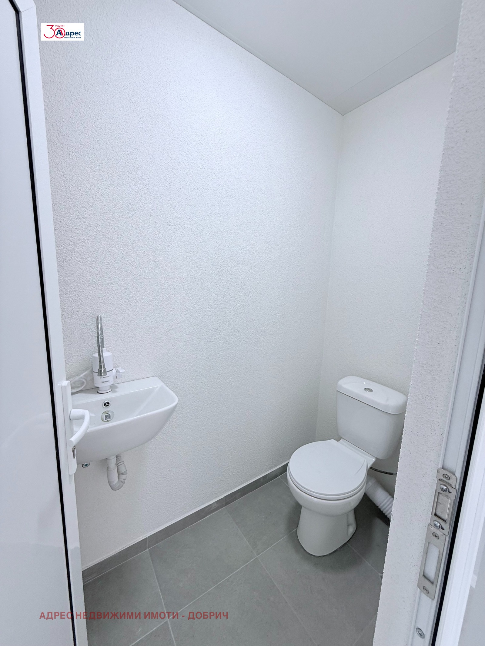 Дава под наем МАГАЗИН, гр. Добрич, Център, снимка 3 - Магазини - 54051659