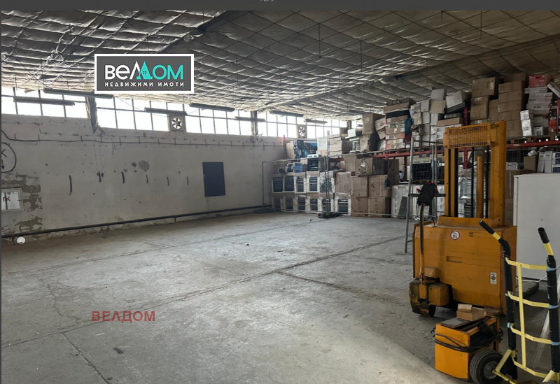 Дава под наем СКЛАД, гр. Варна, Западна промишлена зона, снимка 2 - Складове - 52624121