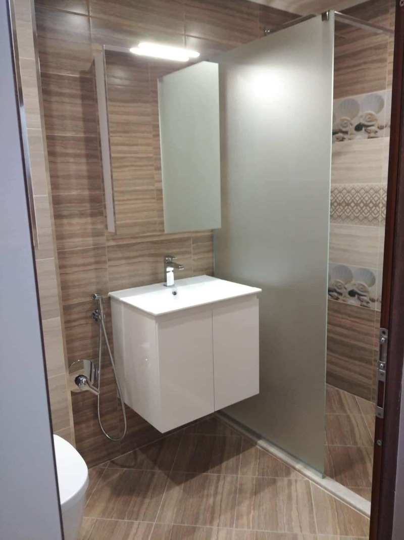 De inchiriat  1 dormitor Plovdiv , Țentâr , 63 mp | 30732889 - imagine [4]