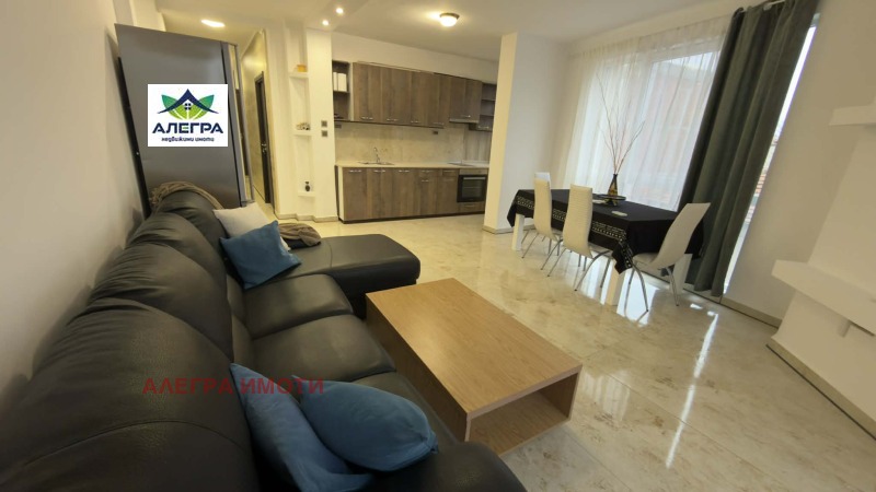 Дава под наем 3-СТАЕН, гр. Пазарджик, Руски, снимка 2 - Апартаменти - 53230521