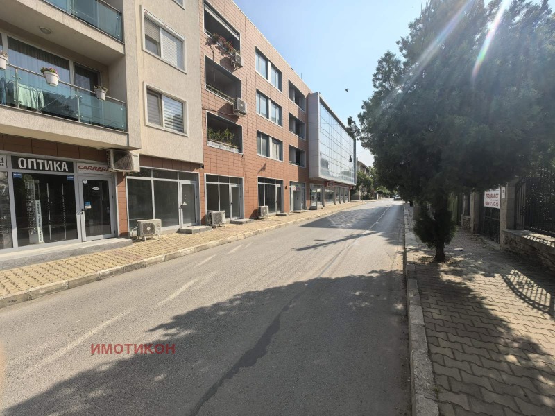 Vuokrattavana  Myymälä Slivenin alue , Nova Zagora , 75 neliömetriä | 68941779 - kuva [3]