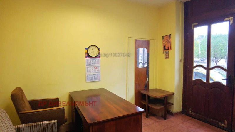 Kiralık  Mağaza Burgas , Vazrajdane , 20 metrekare | 53502526 - görüntü [2]