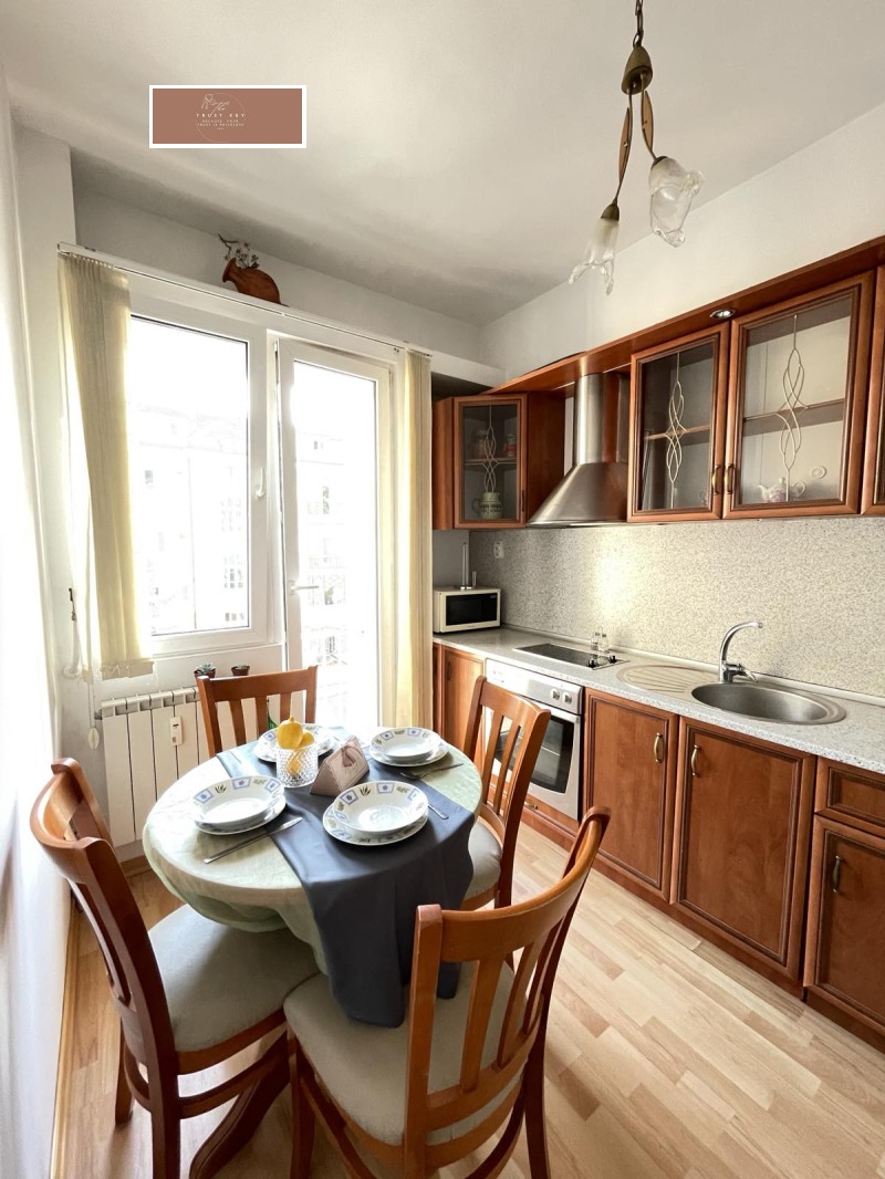 Do wynajęcia  2 sypialnie Sofia , Centar , 80 mkw | 48831623