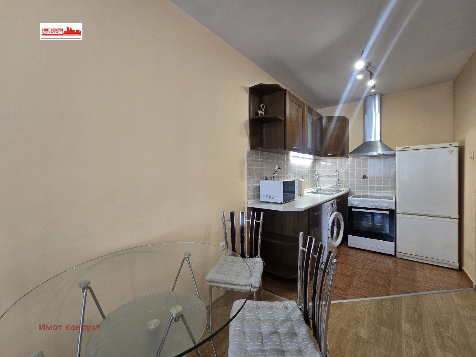 Дава под наем 2-СТАЕН, гр. Пловдив, Център, снимка 4 - Апартаменти - 54605204