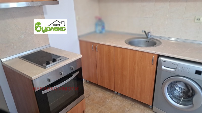 Дава под наем 2-СТАЕН, гр. Варна, Център, снимка 2 - Апартаменти - 52656529