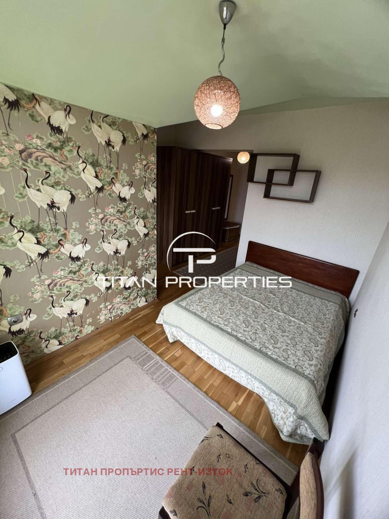 Дава под наем МЕЗОНЕТ, гр. Бургас, Център, снимка 5 - Апартаменти - 52619861