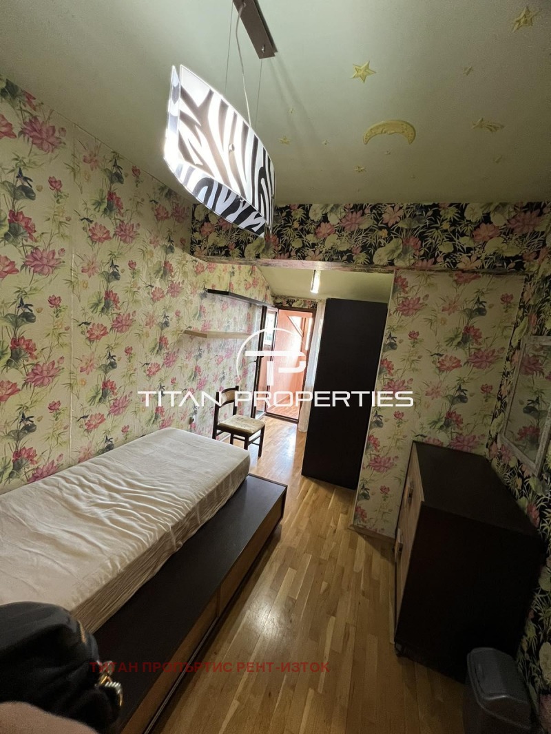 Дава под наем МЕЗОНЕТ, гр. Бургас, Център, снимка 8 - Апартаменти - 52619861