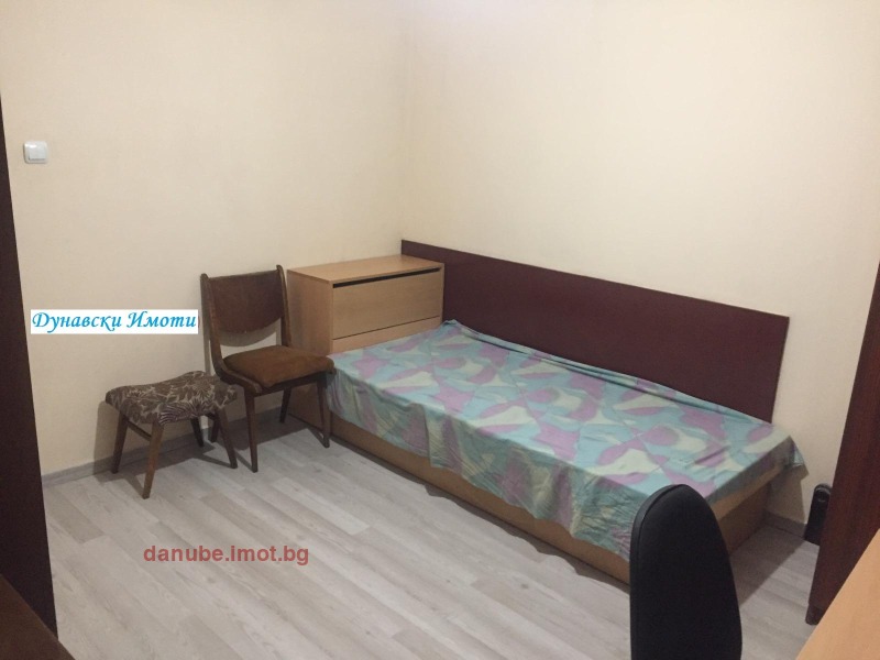 Дава под наем  Стая град Русе , Дружба 2 , 12 кв.м | 72732691