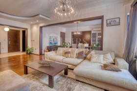 МНОГОСТАЕН, 220 m2