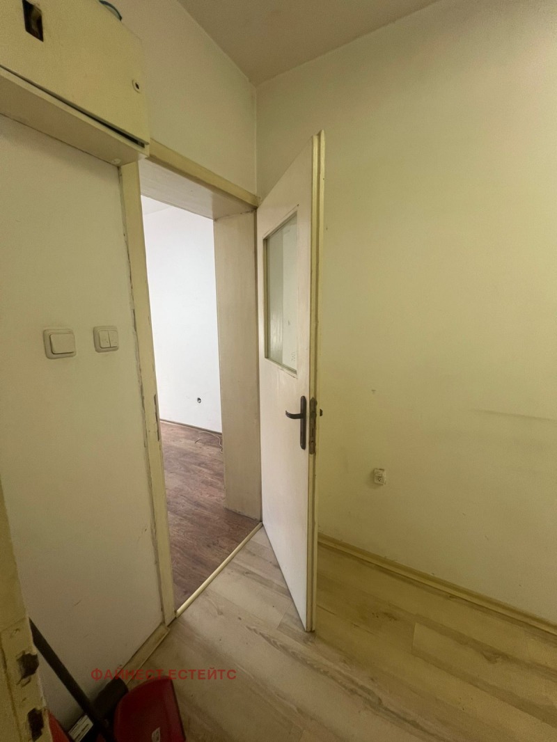 Til leie  Studio Sofia , Tsentar , 25 kvm | 38497251 - bilde [3]