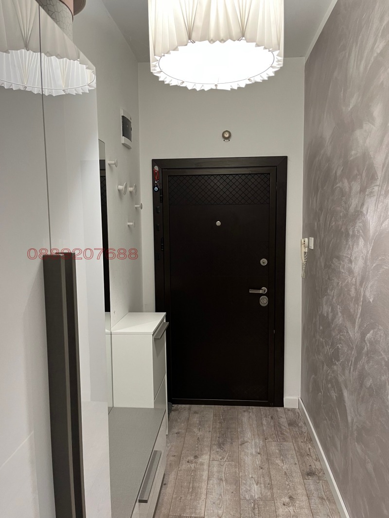 Дава под наем 3-СТАЕН, гр. София, Център