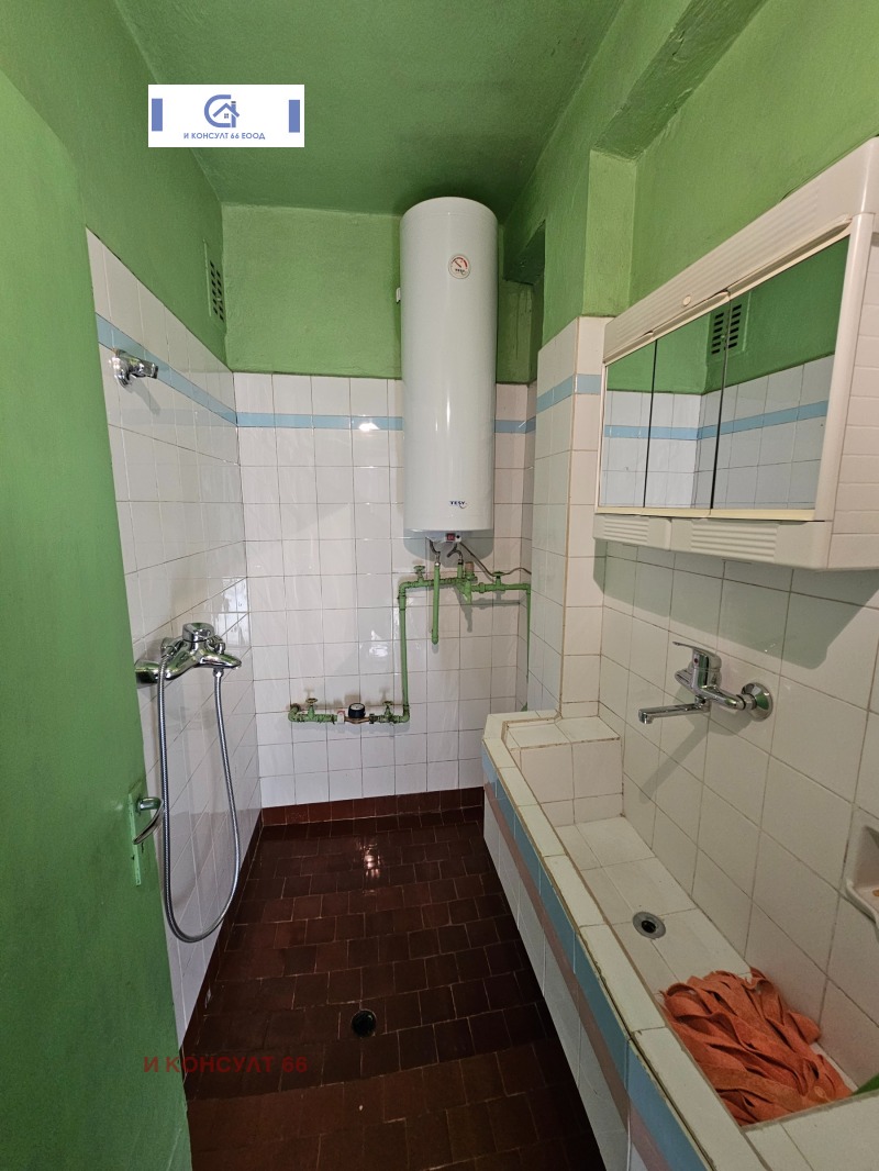 Дава под наем МНОГОСТАЕН, гр. Ловеч, Широк център, снимка 8 - Апартаменти - 52568490