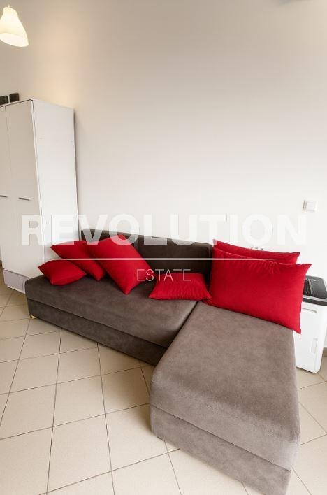 Do wynajęcia  Studio Warna , Pogrebi , 35 mkw | 26816655 - obraz [2]