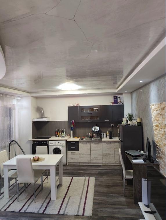 För uthyrning  1 sovrum Plovdiv , Jujen , 65 kvm | 77211512