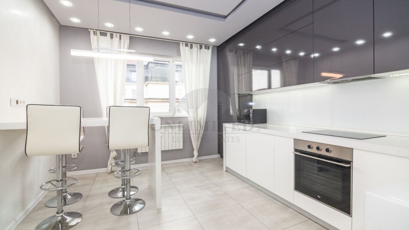 K pronájmu  2 ložnice Sofia , Centar , 118 m2 | 25343466 - obraz [4]