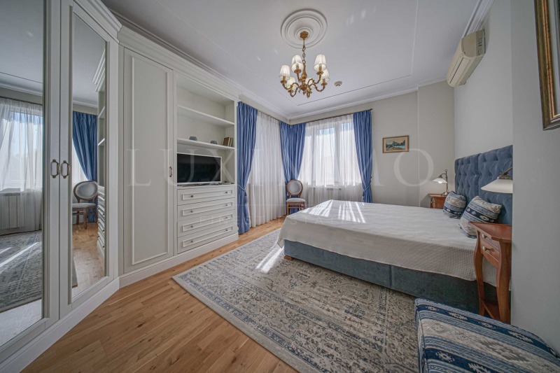 Kiralık  3 yatak odası Sofia , Centar , 130 metrekare | 39486811 - görüntü [10]
