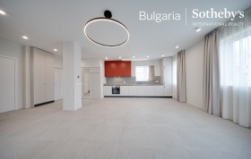 Hus Lozen, Sofia