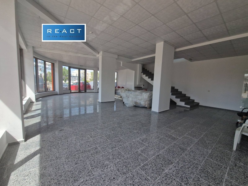 En renta  Comercio Sofia , Druzhba 2 , 274 metros cuadrados | 66700597