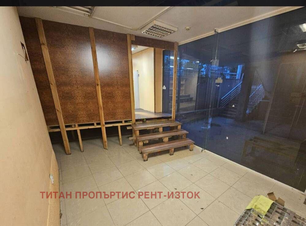 Дава под наем МАГАЗИН, гр. Бургас, Славейков, снимка 2 - Магазини - 53715001