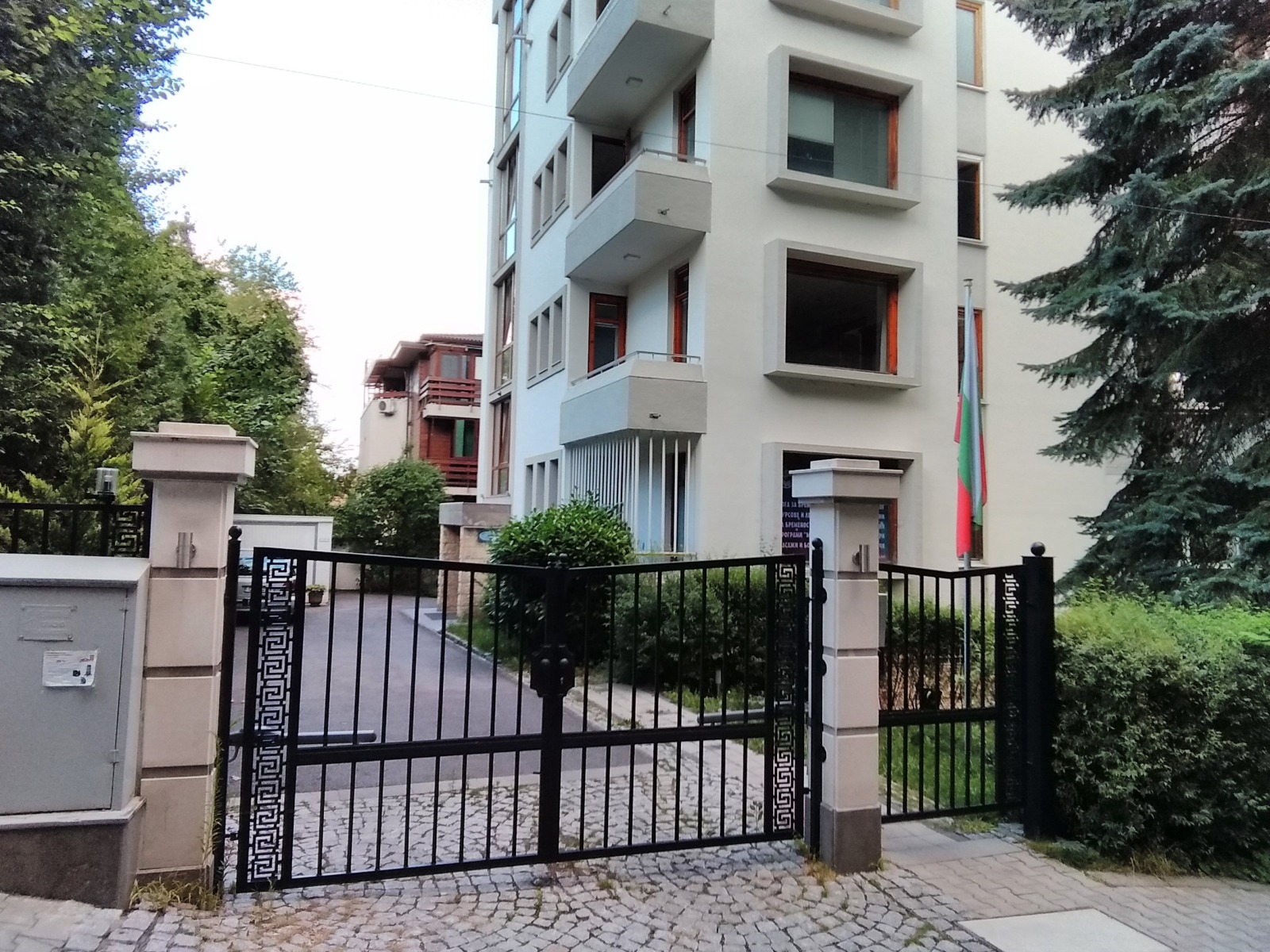 Дава под наем 3-СТАЕН, гр. София, Изгрев, снимка 4 - Апартаменти - 55783423