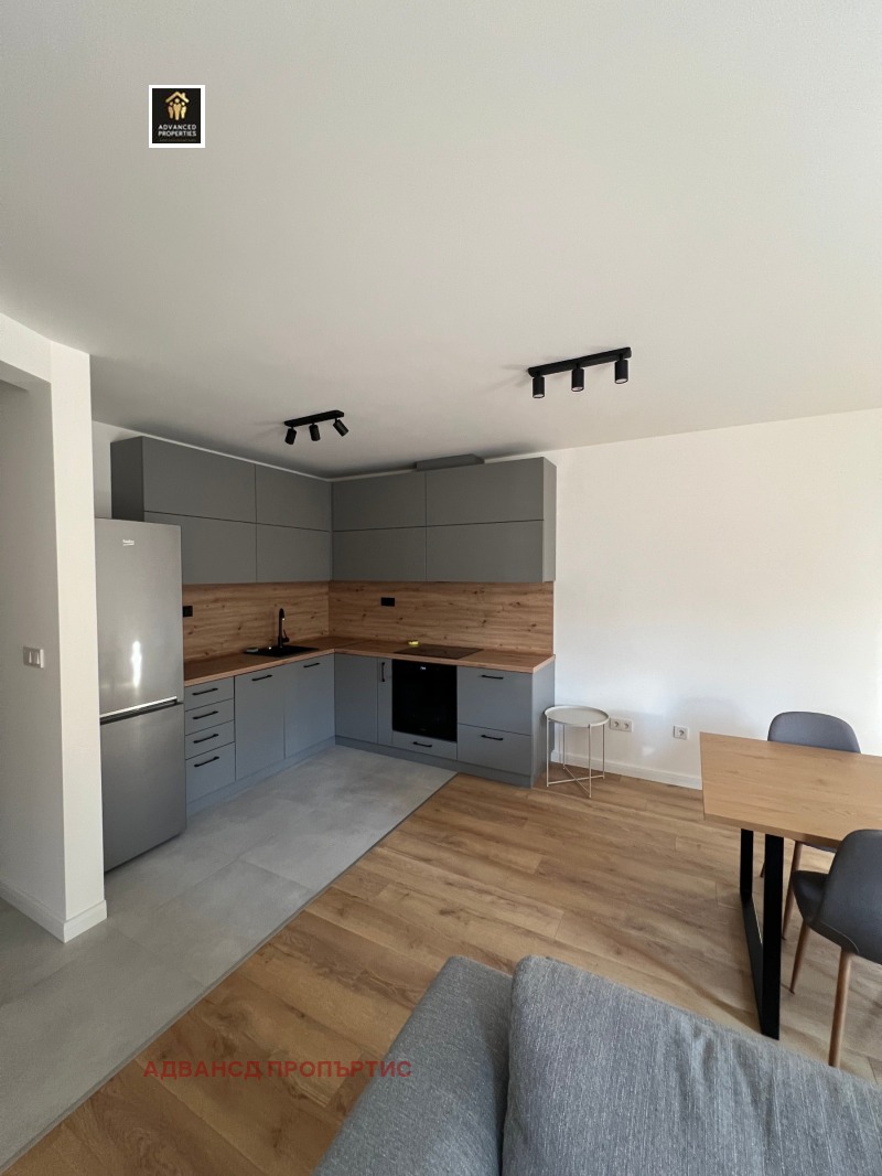 Издаје се  2 спаваће собе Софија , Витоша , 114 м2 | 94066184 - слика [3]