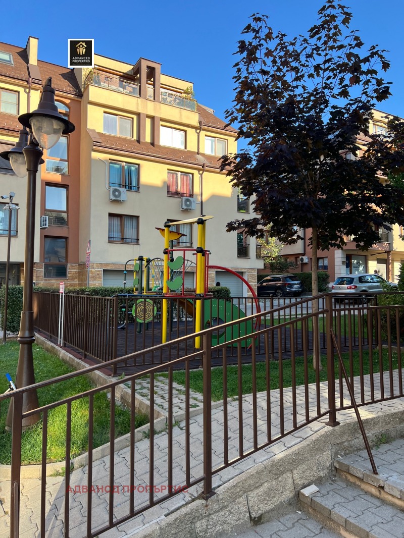 Издаје се  2 спаваће собе Софија , Витоша , 114 м2 | 94066184 - слика [14]