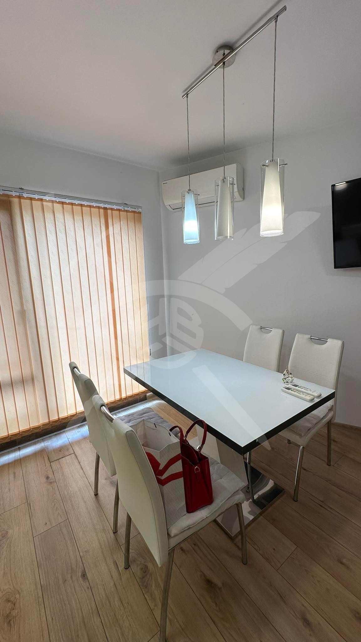 Дава под наем 2-СТАЕН, гр. Варна, Център, снимка 2 - Апартаменти - 54141118