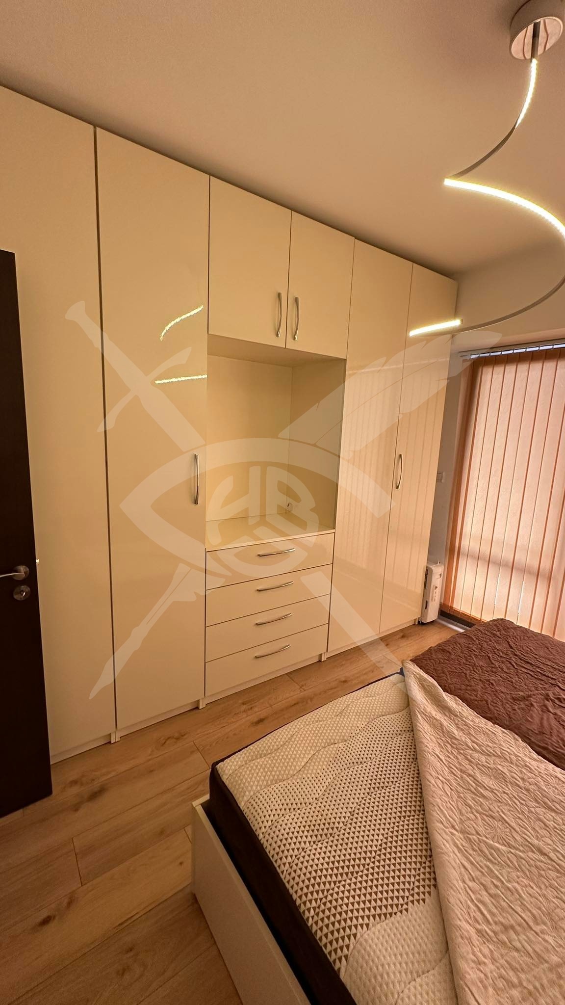 Дава под наем 2-СТАЕН, гр. Варна, Център, снимка 4 - Апартаменти - 54141118