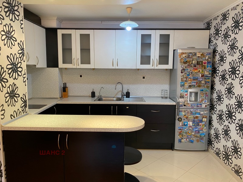 For Rent  2 bedroom Varna , Lyatno kino Trakiya , 80 sq.m | 30383865