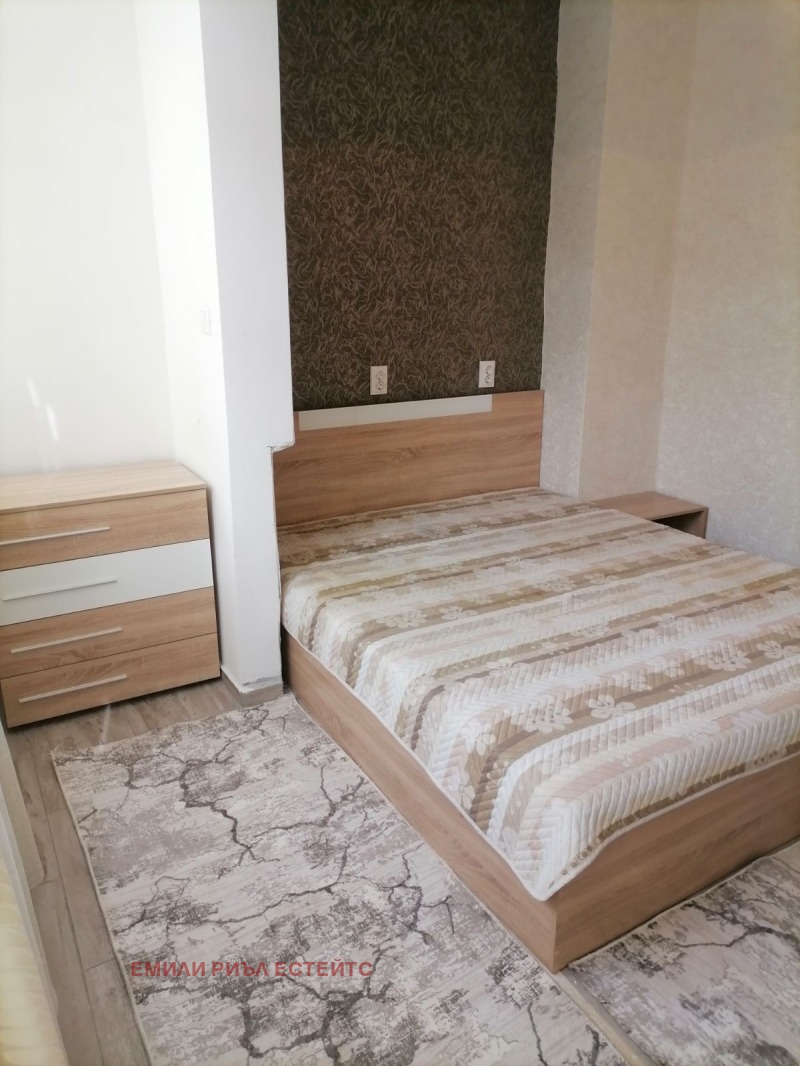 De inchiriat  2 dormitoare Sofia , Svoboda , 70 mp | 32956111 - imagine [4]