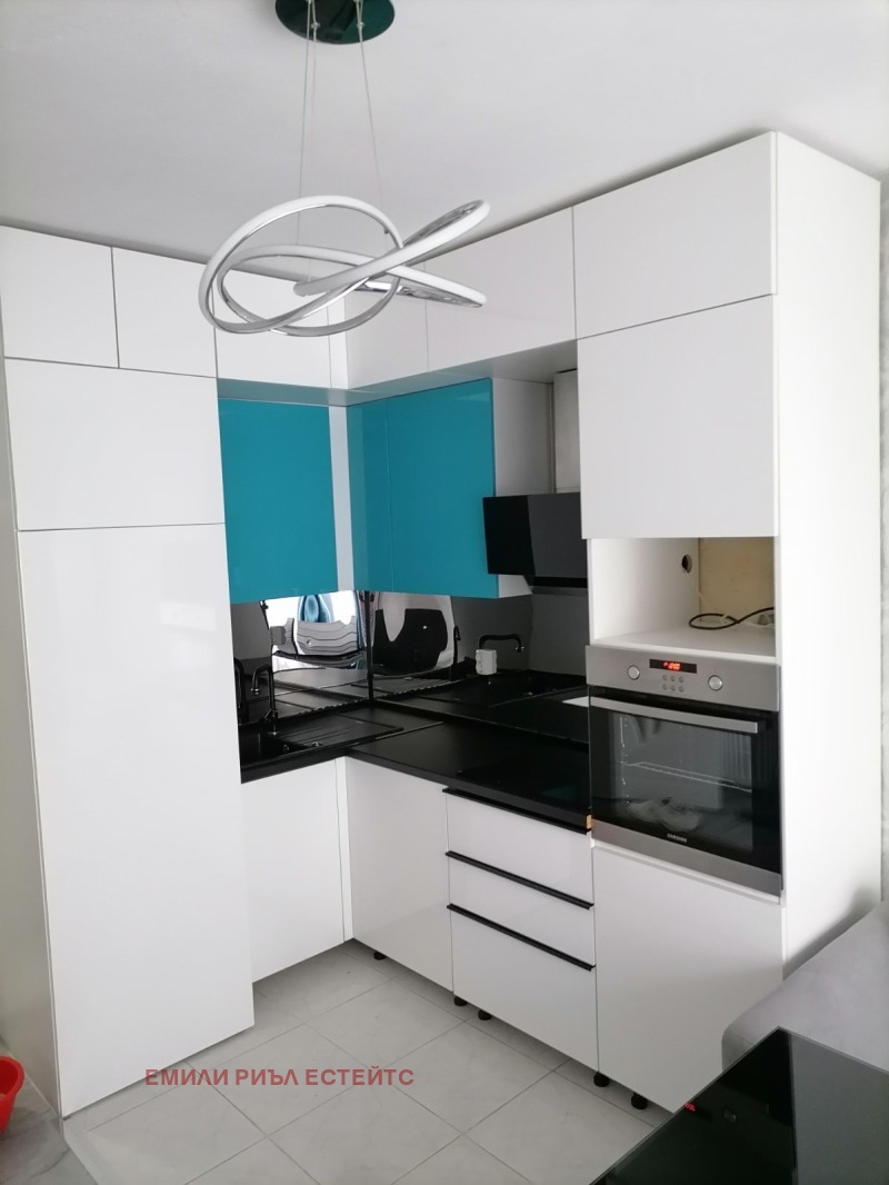 De inchiriat  2 dormitoare Sofia , Svoboda , 70 mp | 32956111 - imagine [2]