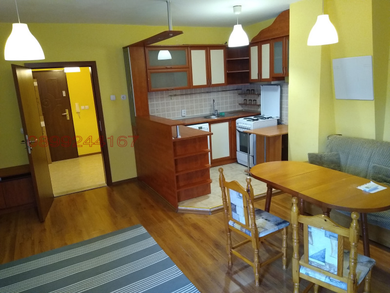 Do wynajęcia  2 sypialnie Sofia , Karpuzica , 86 mkw | 96141870