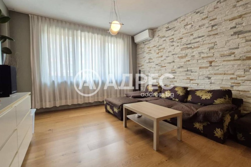 Te huur  2 slaapkamers Sofia , Tsentar , 100 m² | 14543687