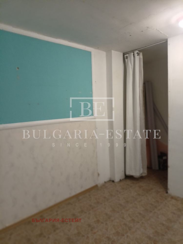 Дава под наем МАГАЗИН, гр. Варна, Колхозен пазар, снимка 3 - Магазини - 53186127