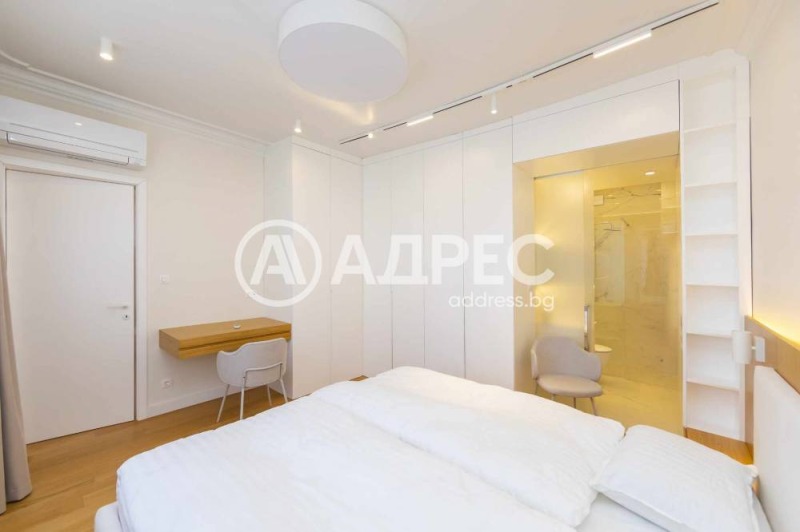 A louer  2 chambres Sofia , Doktorski pametnik , 95 m² | 14931499 - image [12]