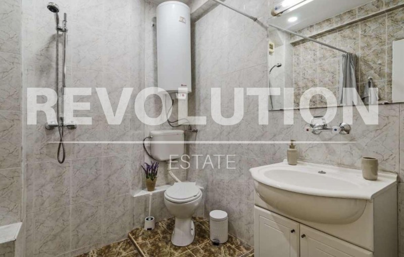 De inchiriat  2 dormitoare Varna , Țentâr , 100 mp | 29904994 - imagine [16]