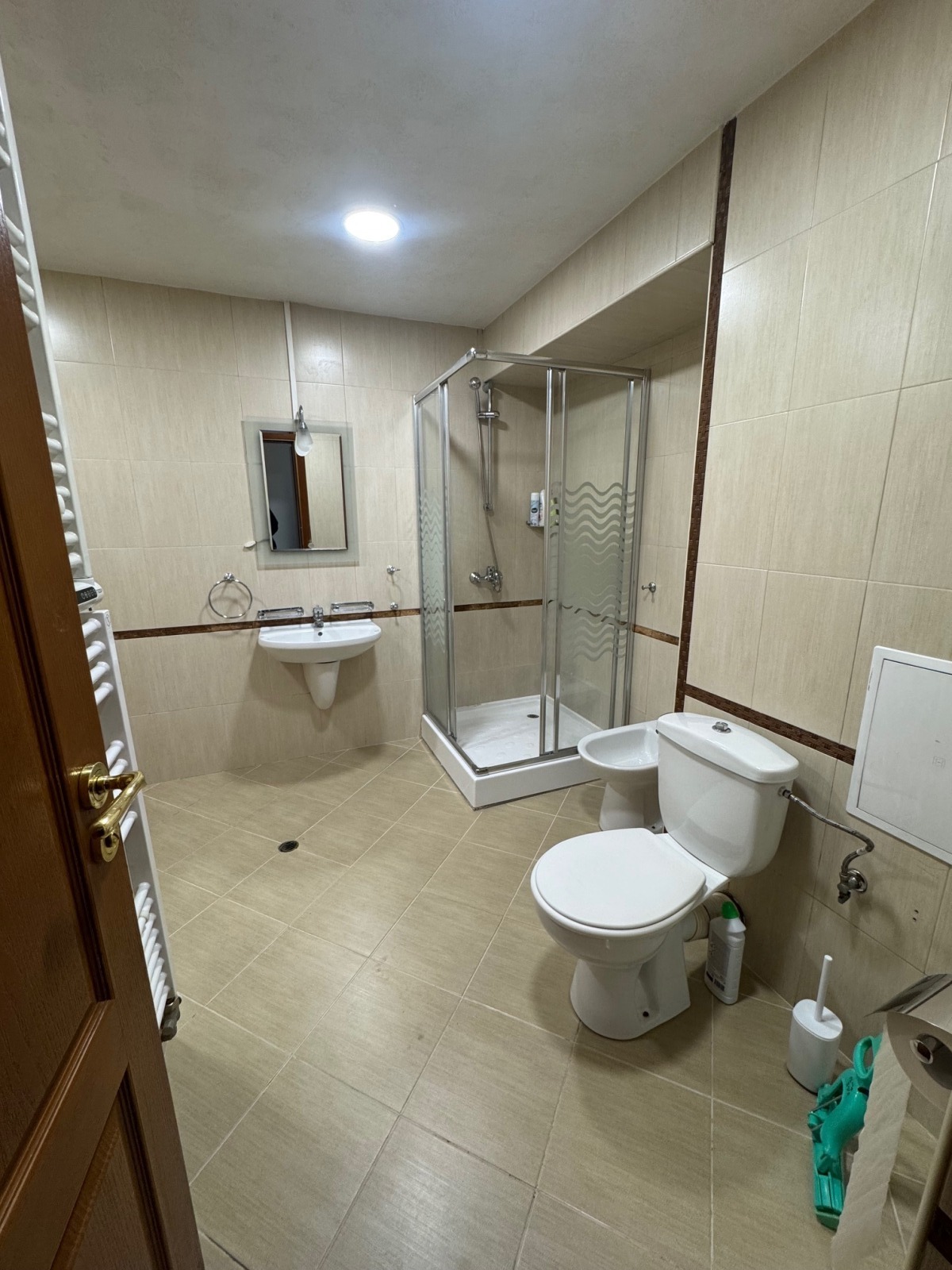 Дава под наем 3-СТАЕН, гр. София, Бъкстон, снимка 10 - Апартаменти - 53890704